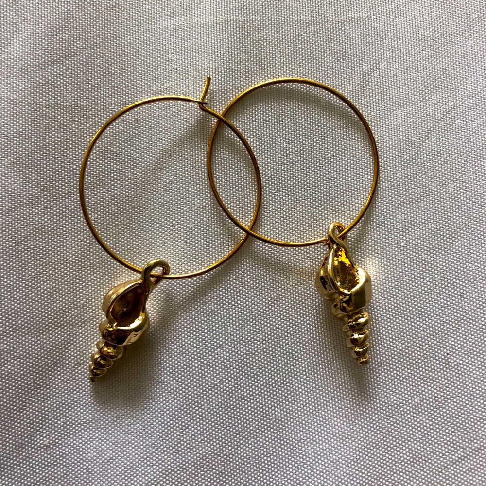 Gold Hoop Earrings with shell charm